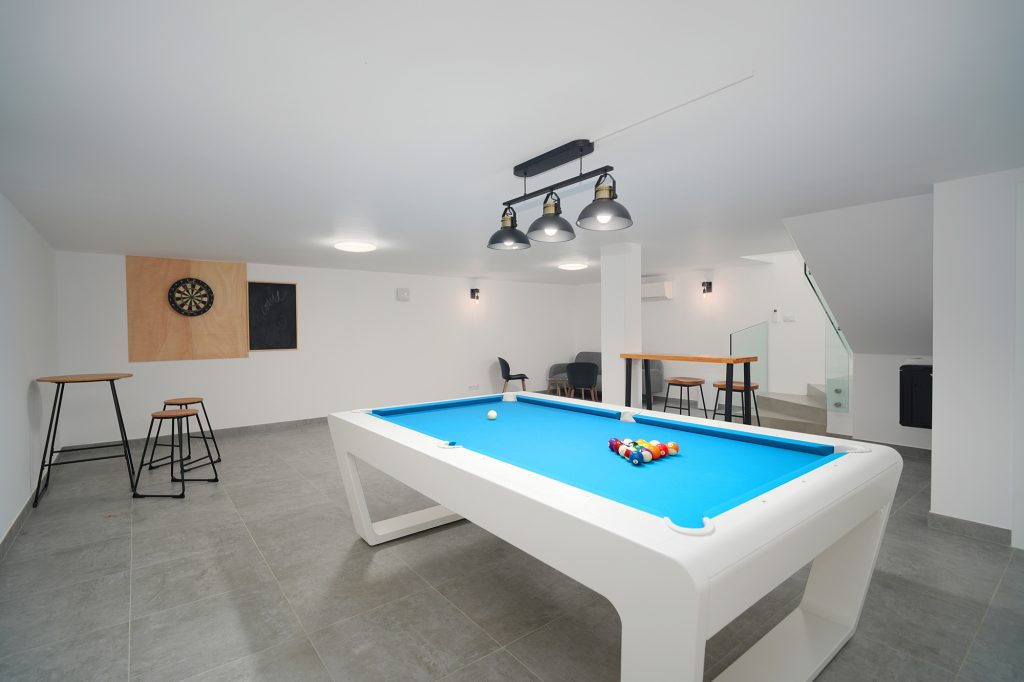 villa 1 games room 1