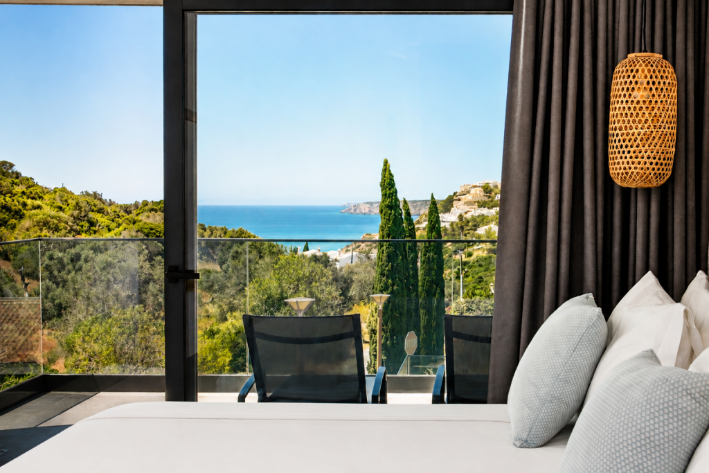 Praia Dourada - Luxury Algarve Villa Master Bedroom