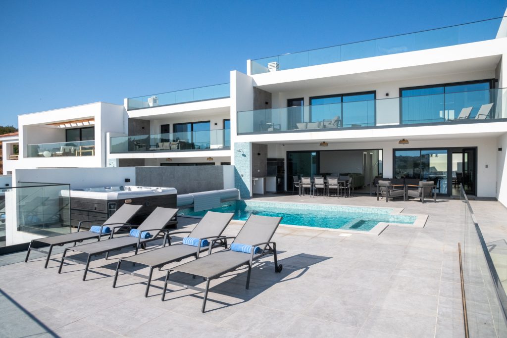 Oceanfront luxury Algarve villa