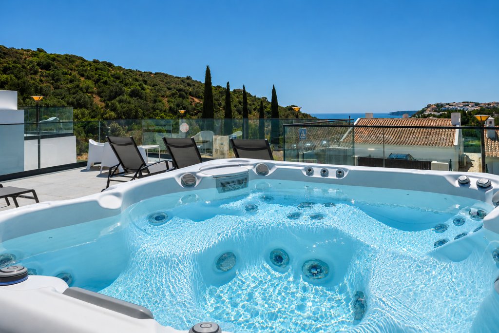 The hot tub with sea views at Villa Sol e Mar