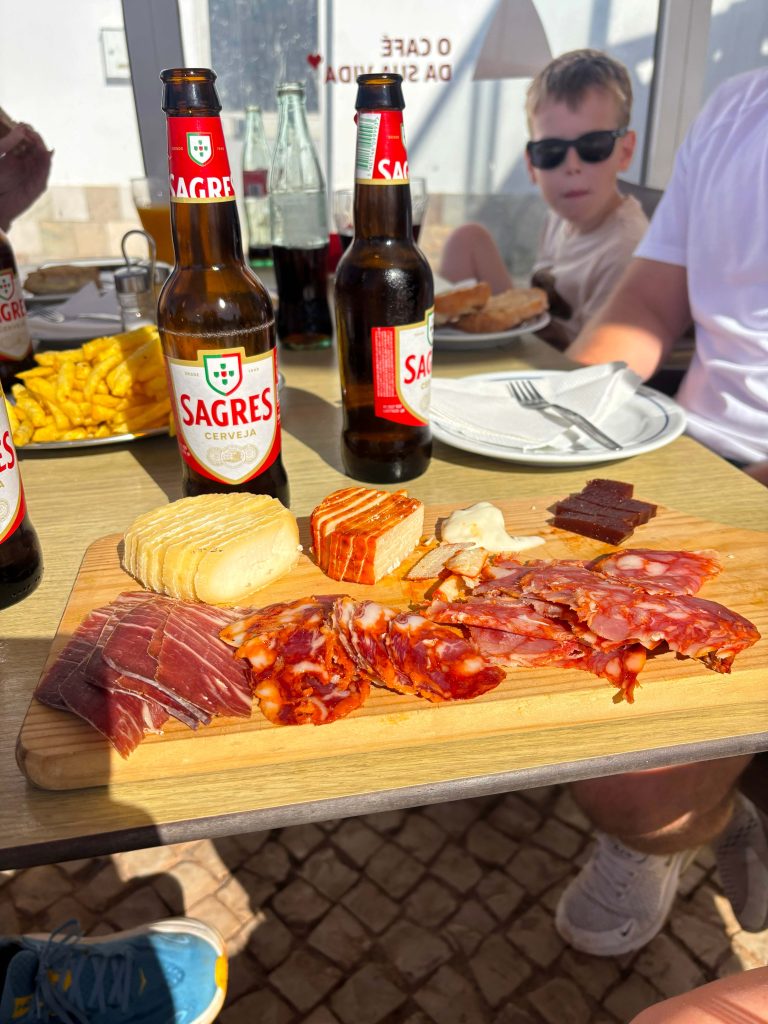 Brunch at O Sapinho in Figueira