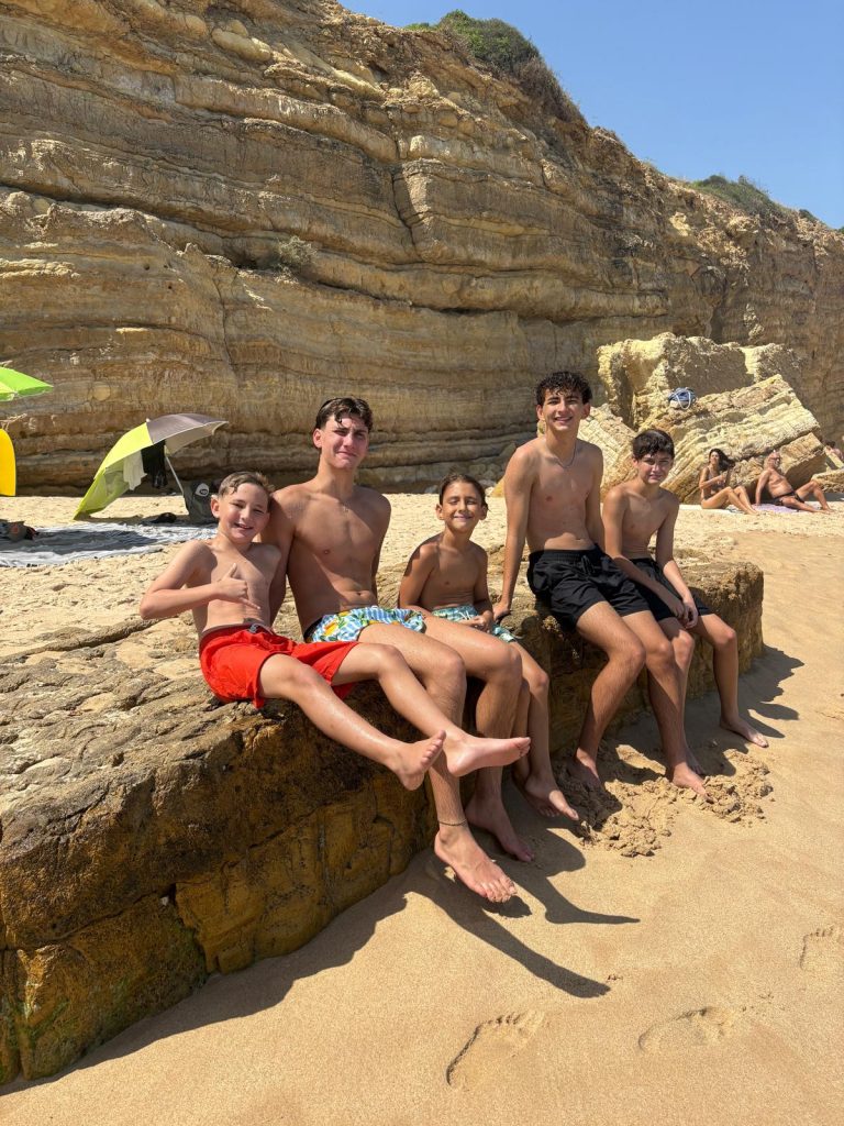 Praia da Salema - the beach!